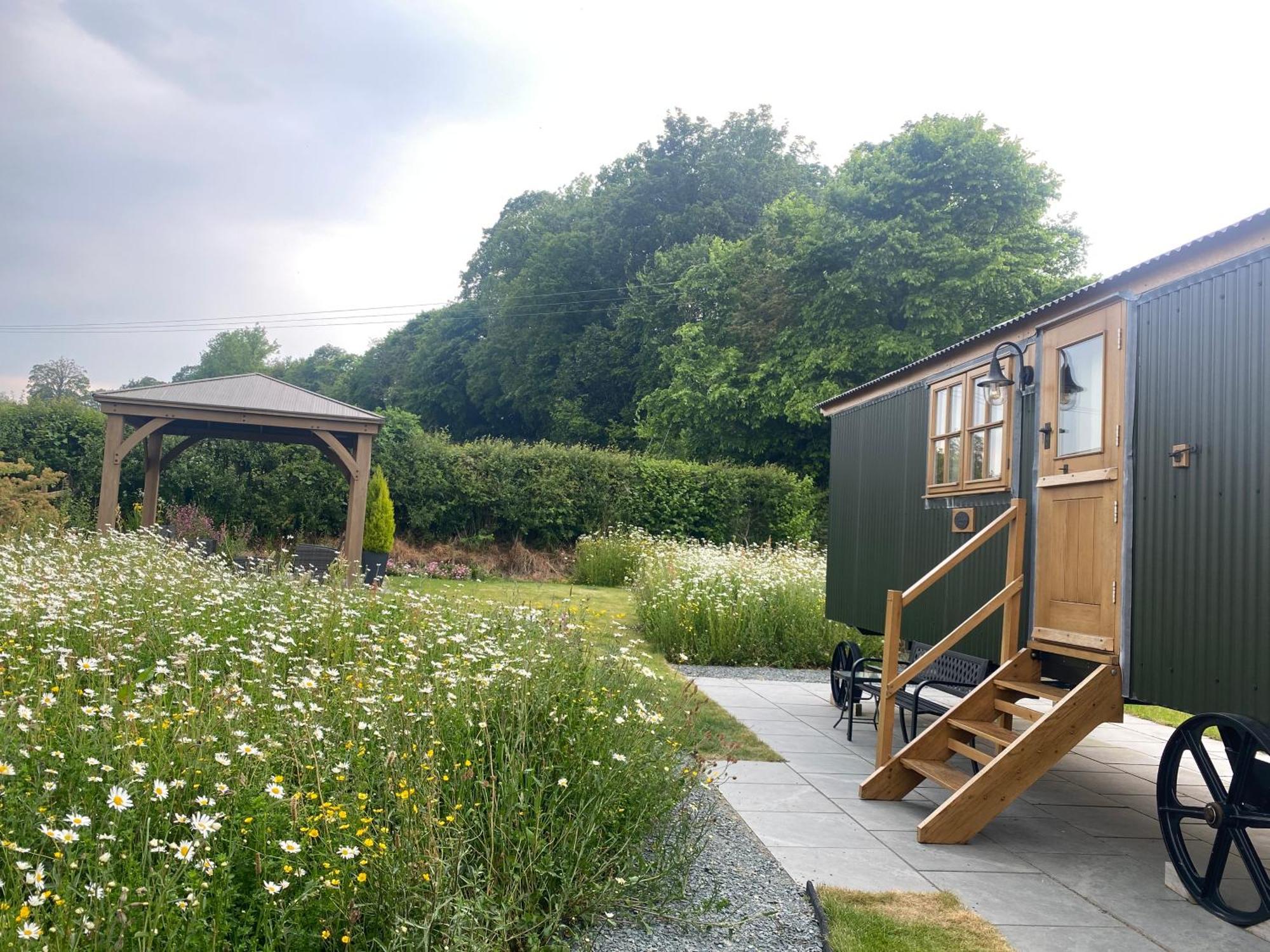 Woody'S Retreat 호텔 Bolton by Bowland 외부 사진